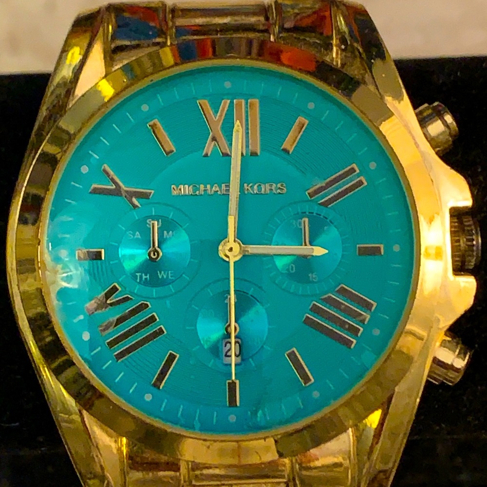 MICHAEL KORS GOLD COLORED WATCH